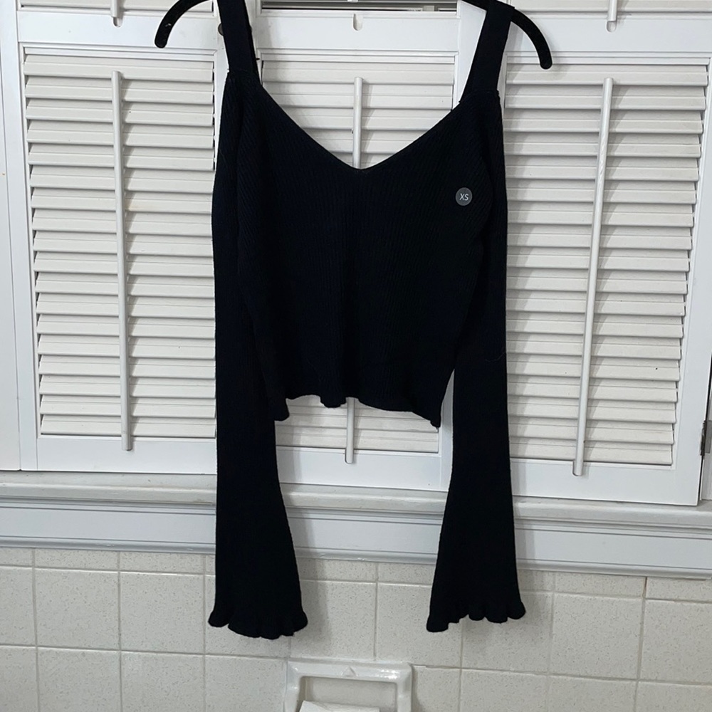 Pac Sun LA HEARTS black flare top v neck long sleeve